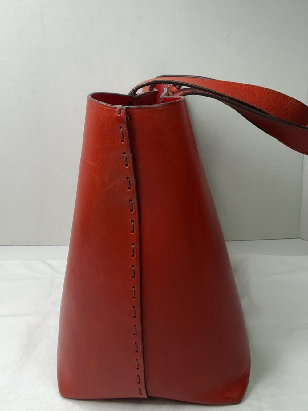 Dooney & Bourke Orange Leather tote bag. - Picture 3 of 13